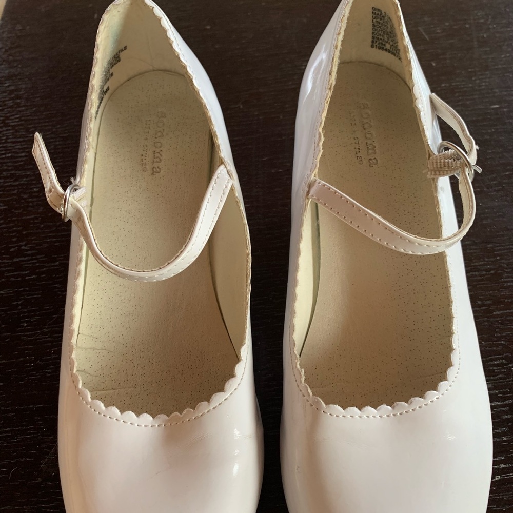 White shoes for girls